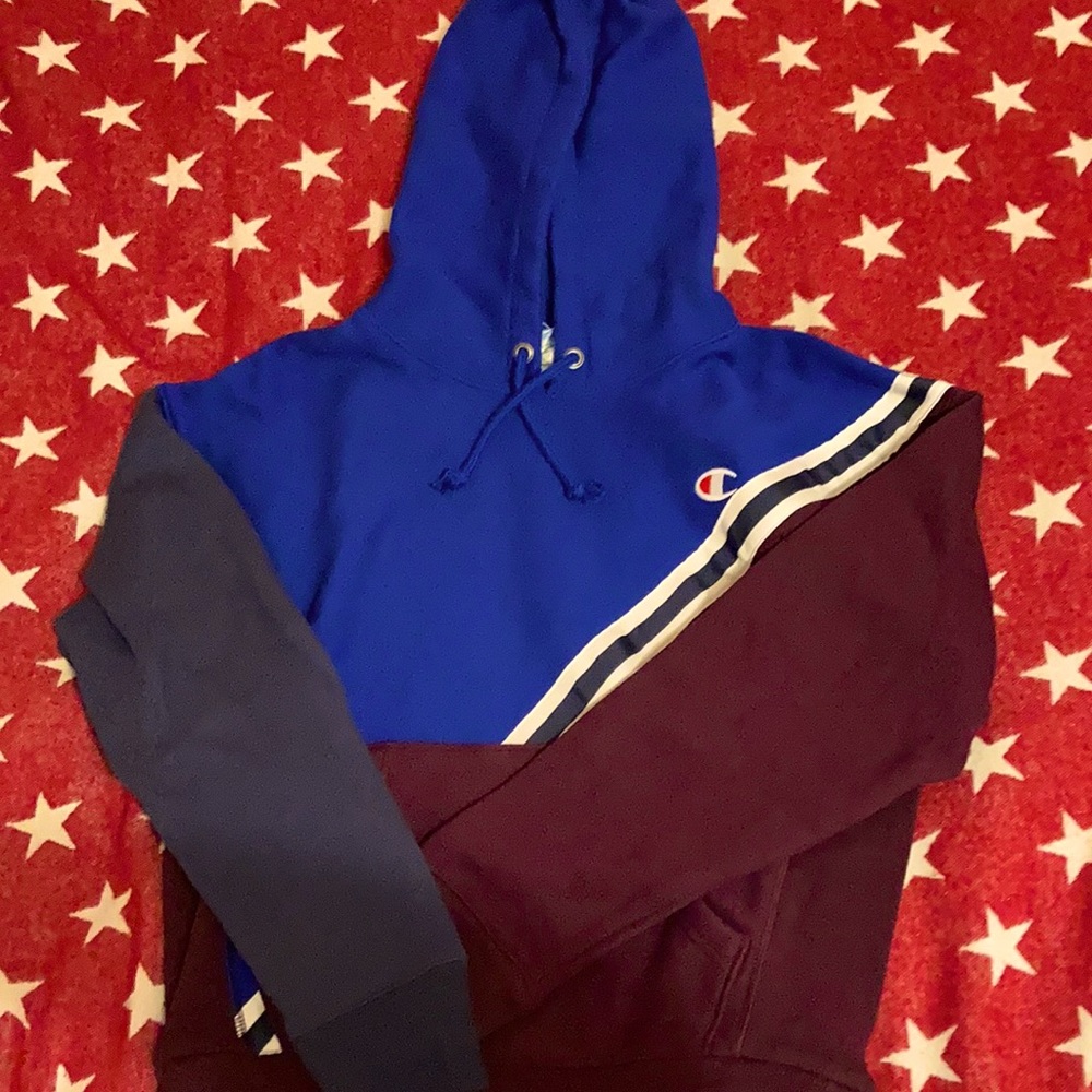 Pre owned but in great shape! Size US small